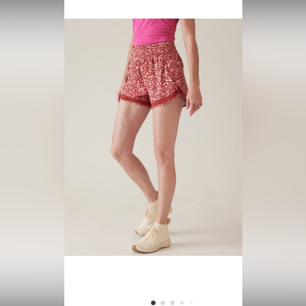 Athleta high rise mesh racer run 3” shorts